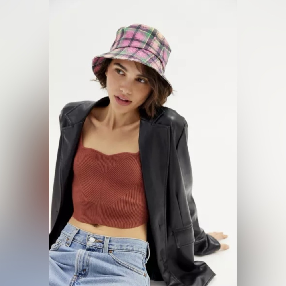 Urban Outfitters UO Billy Printed Canvas Bucket Hat in Pink Combo